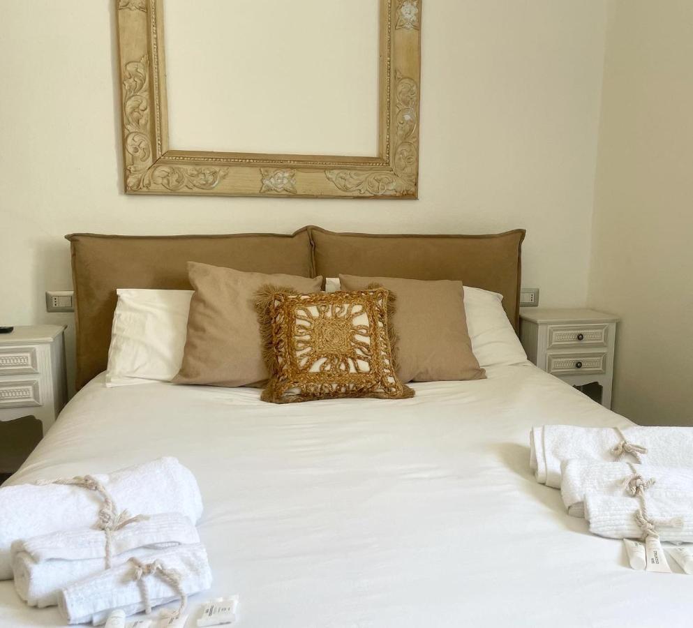 St.Joseph Bed & Breakfast Olbia Exterior photo
